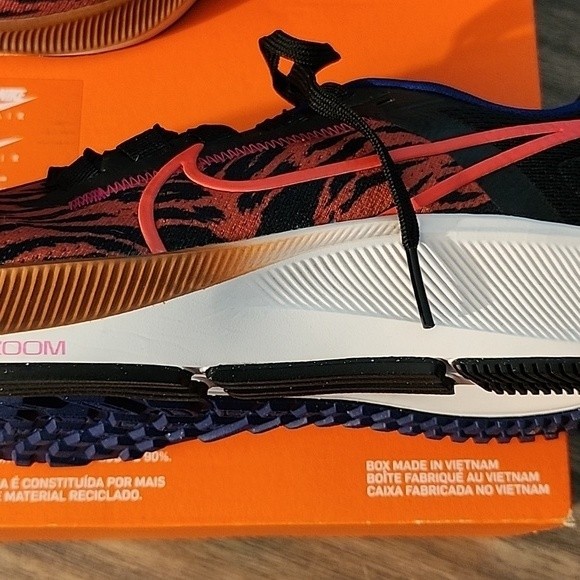 NIB Nike Women's Zoom Pegasus 38 Burnt Sunrise/Habanero Red Size 9.5 - Picture 2 of 9